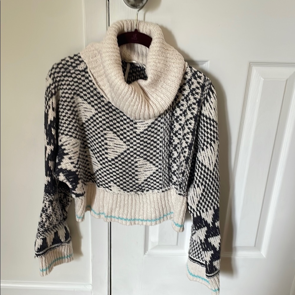 Cozy Black and White Patterned Sweater